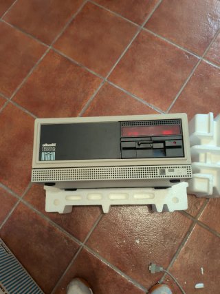 Ordenador Olivetti M24 (CPU + Teclado)