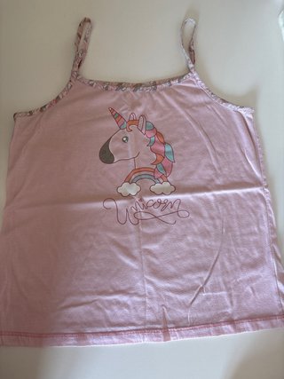 Pijama unicornio y arcoíris rosa