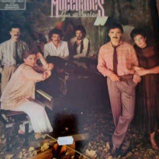 3 LPs Mocedades y Betty Missiego Vintage