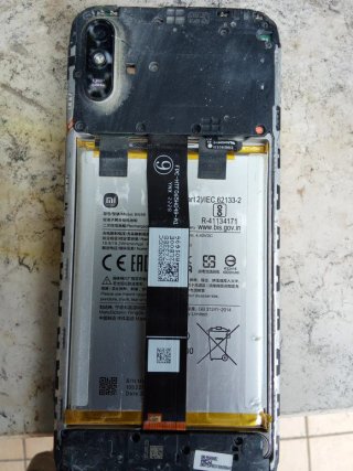 Smart phone + Batteria Xiaomi BN56 4900mAh ricambi