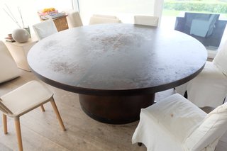 Mesa de comedor redonda de hierro estilo corten