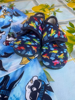 Pijama y zapatillas bebé