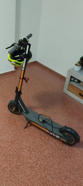 Segway Ninebot Max G30 + Casco + Cargador