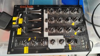 Mixer DJ Cloud Night C-MIX/3V Compacto