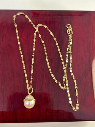 Collar de oro