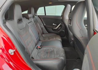 Mercedes CLA 220d AMG *Techo*Llnta19*Mbux*