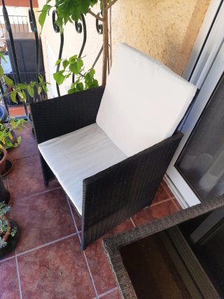 Mesa y 2 sillones de jardín ratán