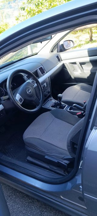 Opel Vectra 2005