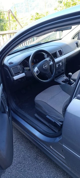 Opel Vectra 2005