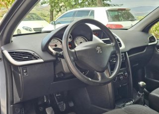 Peugeot 207 2011