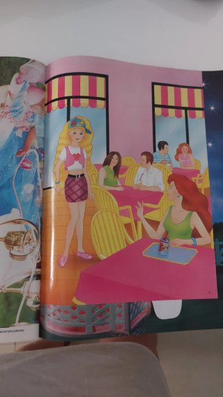 Álbum de cromos Barbie Panini Incompleto