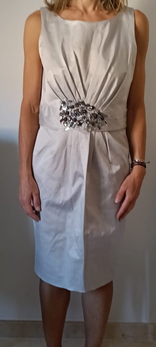 Vestido fiesta plateado Talla 42