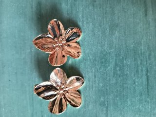 Lote Pendientes dorados variados