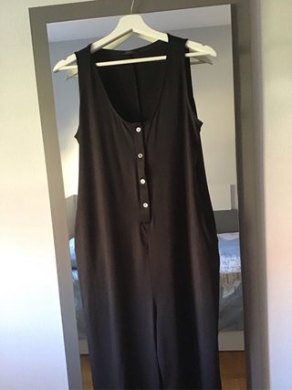 Mono negro cómodo talla S/36