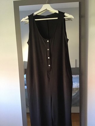 Mono negro cómodo talla S/36