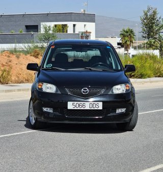 Mazda 2 2005