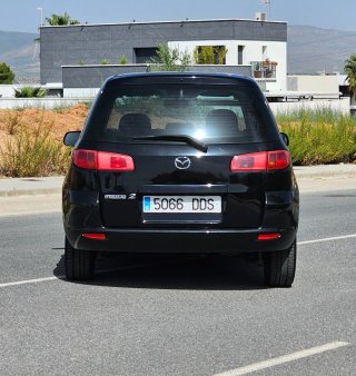 Mazda 2 2005