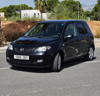 Mazda 2 2005