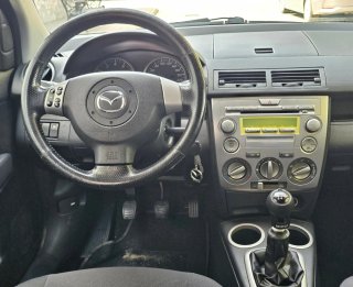 Mazda 2 2005