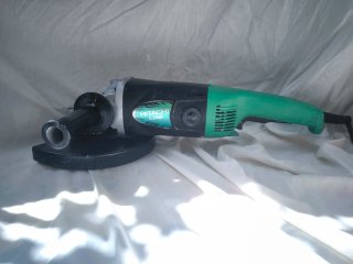 Radial Hitachi 230mm 2000W Profesional