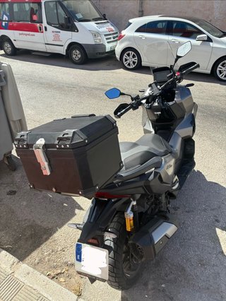 Honda ADV 350 Adventure Moto