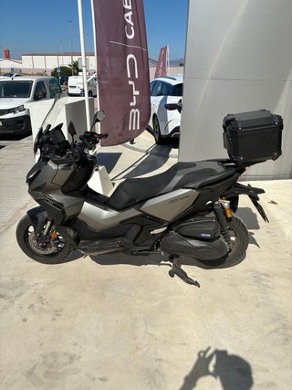 Honda ADV 350 Adventure Moto