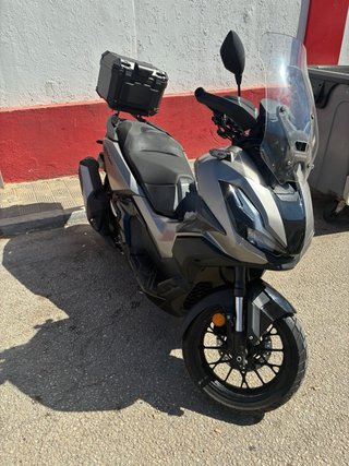 Honda ADV 350 Adventure Moto