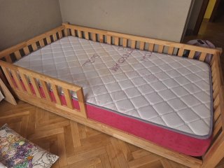 Cama infantil tipo tipi madera