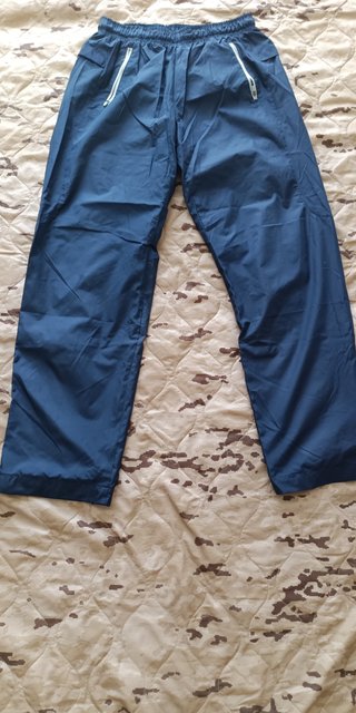 Traje M de deporte
