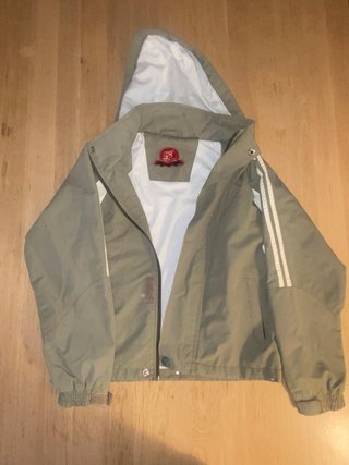 Chaqueta de invierno verde oliva para niño