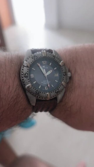 Reloj Lotus Plata Cuarzo Sumergible 100m