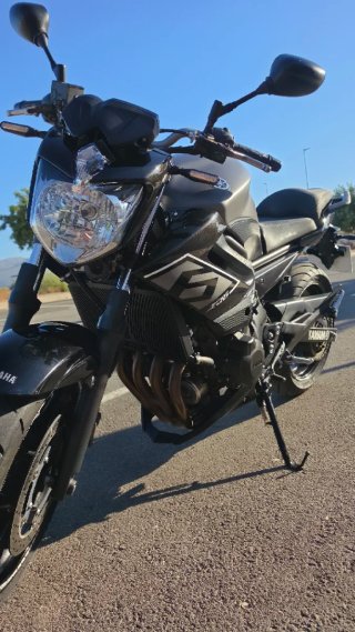 Yamaha XJ6 SP Naked Negra/Gris