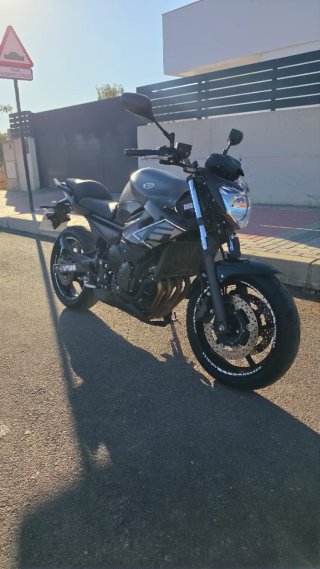 Yamaha XJ6 SP Naked Negra/Gris