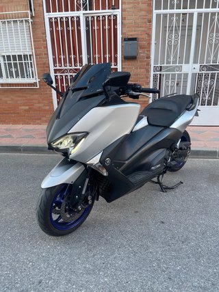 Yamaha TMAX 530 SX