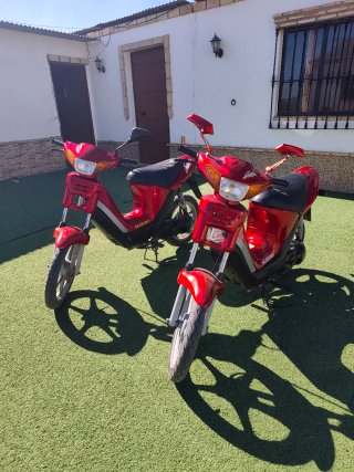 Vespino Suzuki Rojo