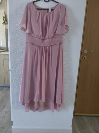 Vestido midi rosa empolvado