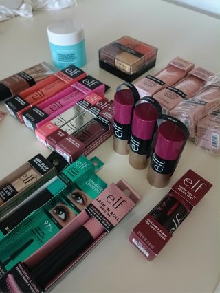 Lote Maquillaje elf: Labiales, Mascaras, etc.