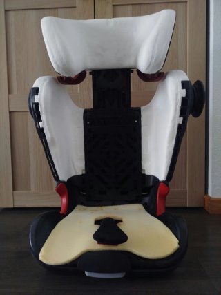 Silla de coche Britax Römer negra.