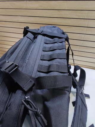 Mochila Táctica Negra Estilo Militar