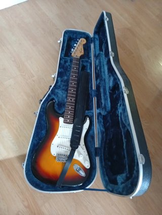 Guitarra Fender Stratocaster MX