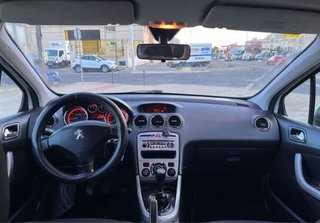 Peugeot 308 2011