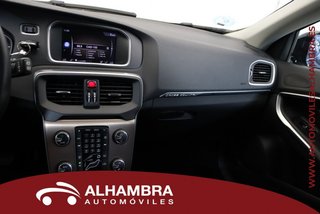 Volvo V40 CROSS COUNTRY 2.0 T4 SUMMUM 4WD AUTO 5P
