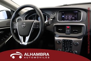 Volvo V40 CROSS COUNTRY 2.0 T4 SUMMUM 4WD AUTO 5P