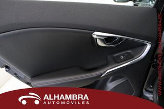Volvo V40 CROSS COUNTRY 2.0 T4 SUMMUM 4WD AUTO 5P