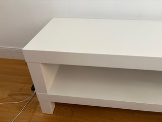 Mesa TV blanca madera