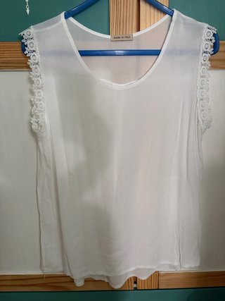 Blusa sin mangas con encaje