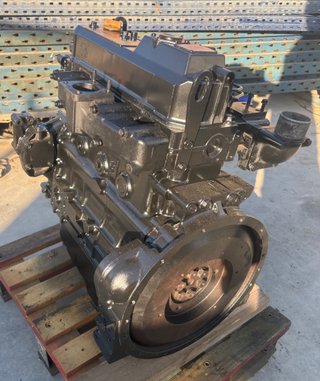MOTOR YANMAR RECTIFICADO 4TNV94 DE 16 VÁLVULAS