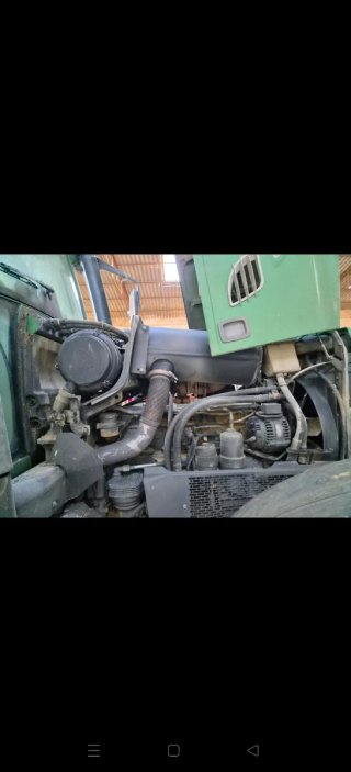 Tractor Fendt 818
