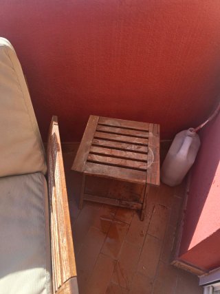 Sillón de terraza madera y tela beige