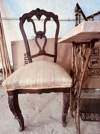 Mesa Singer antigua con mármol + Silla